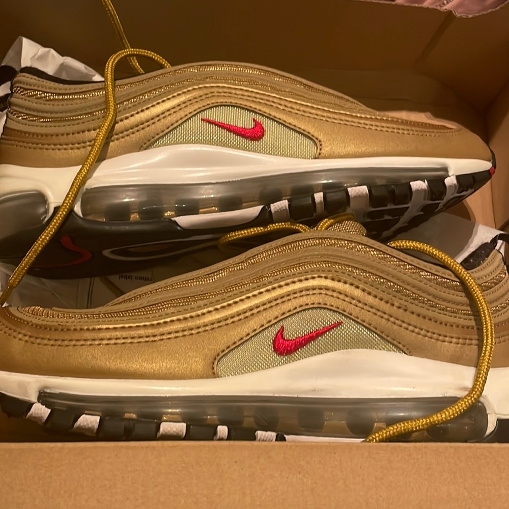 Nike shoes